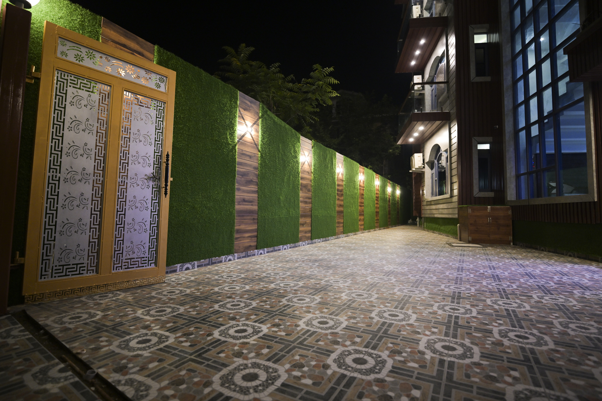 OutsideView